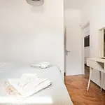 Chrisselen Stalos Appartement *