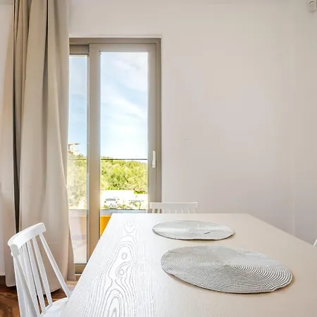 Appartement Chrisselen Stalos *